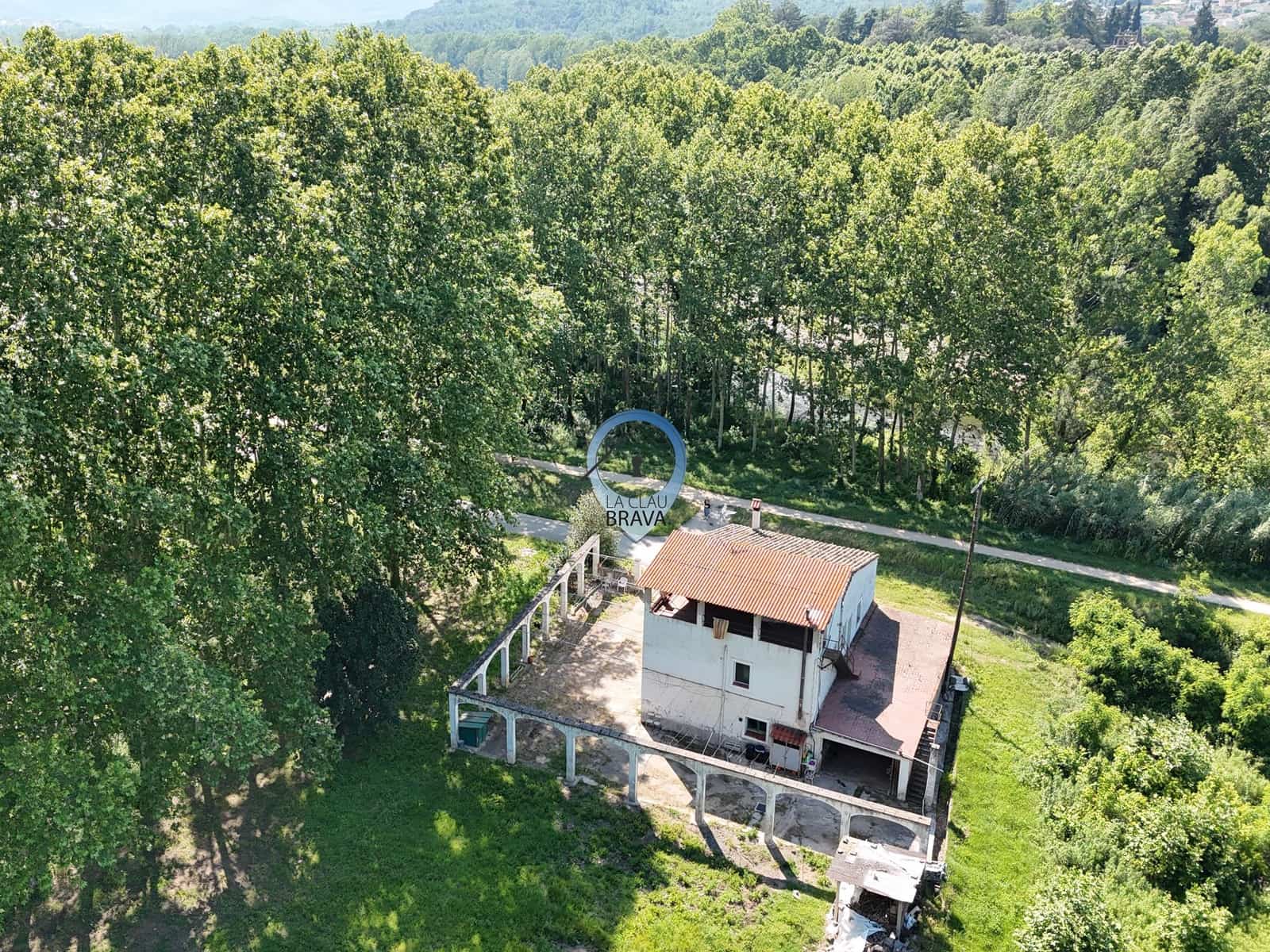 9 bedroom Finca/Country House for sale in Bescano with garage - € 350,000 (Ref: 9534133)