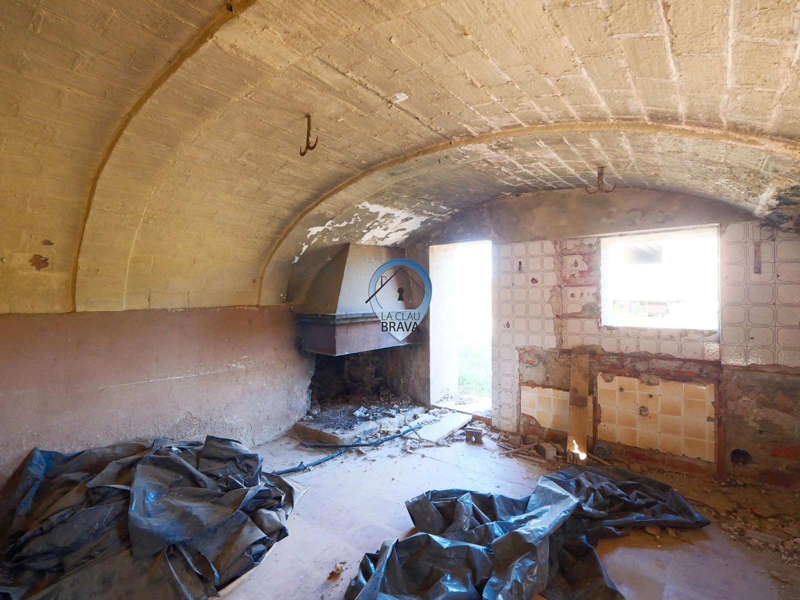 5 bedroom Finca/Country House for sale in Sant Gregori - € 950,000 (Ref: 9534136)