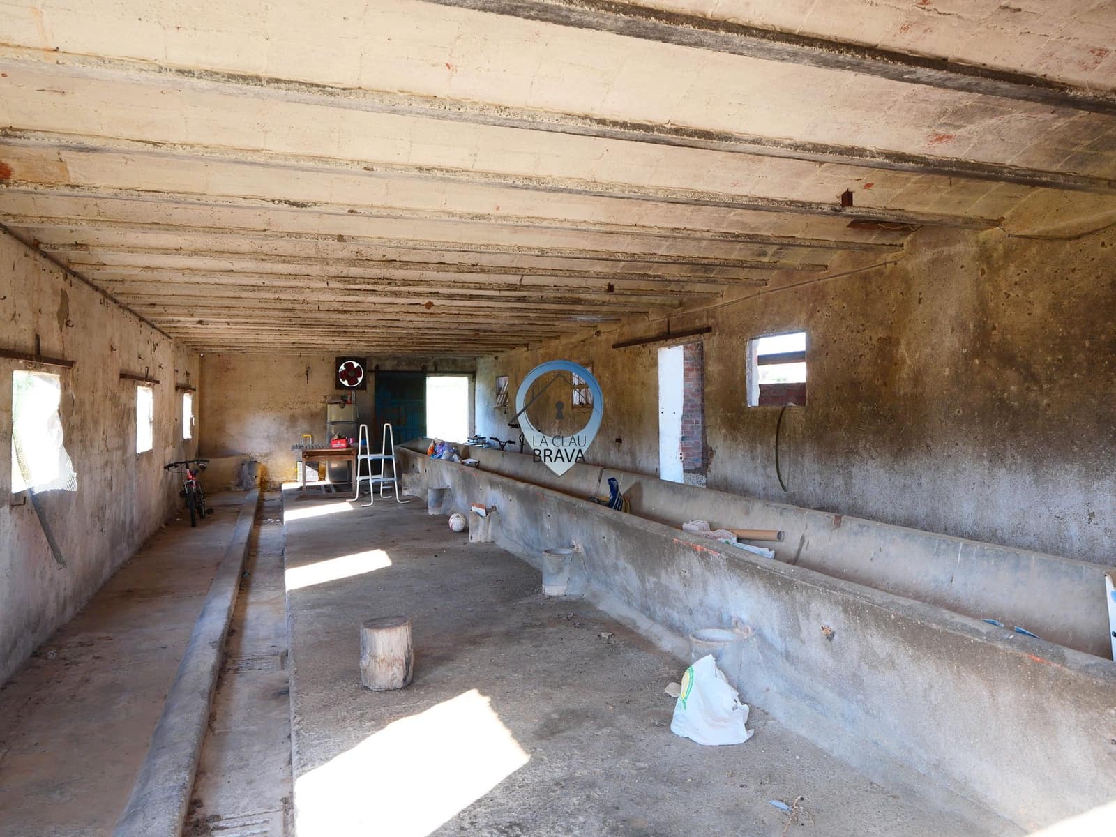 5 bedroom Finca/Country House for sale in Sant Gregori - € 950,000 (Ref: 9534136)