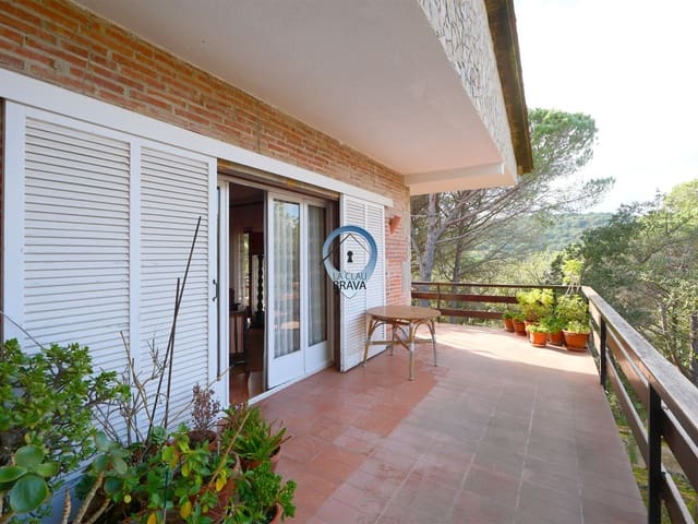 5 soveværelse Finca/Landehus til salg i Castell-Platja d'Aro med swimmingpool garage - € 845.000 (Ref: 9534139)