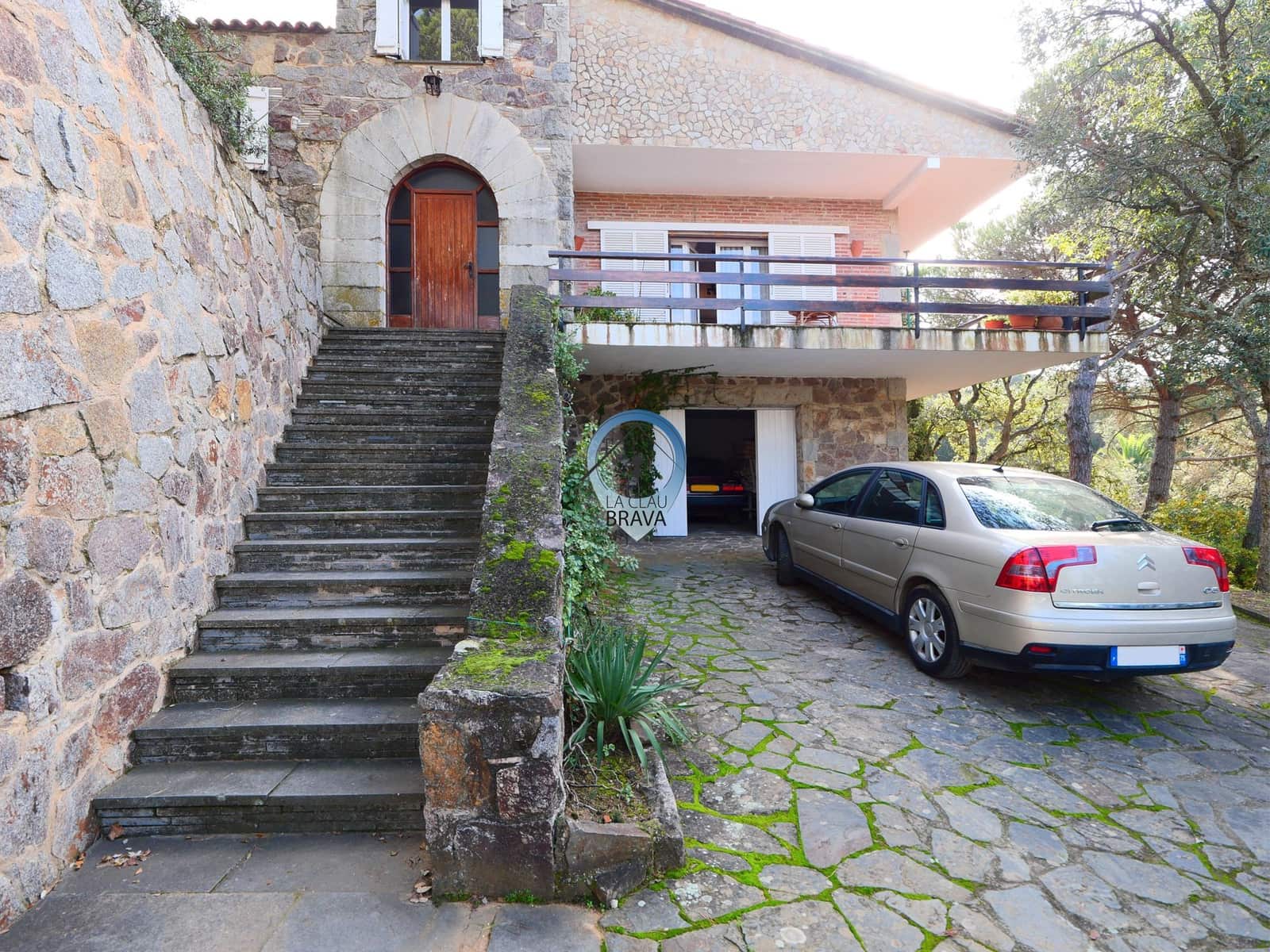 5 soveværelse Finca/Landehus til salg i Castell-Platja d'Aro med swimmingpool garage - € 845.000 (Ref: 9534139)