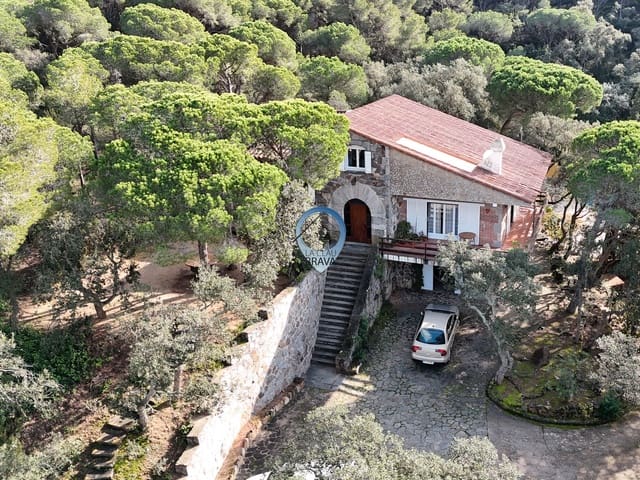 5 soveværelse Finca/Landehus til salg i Castell-Platja d'Aro med swimmingpool garage - € 845.000 (Ref: 9534139)