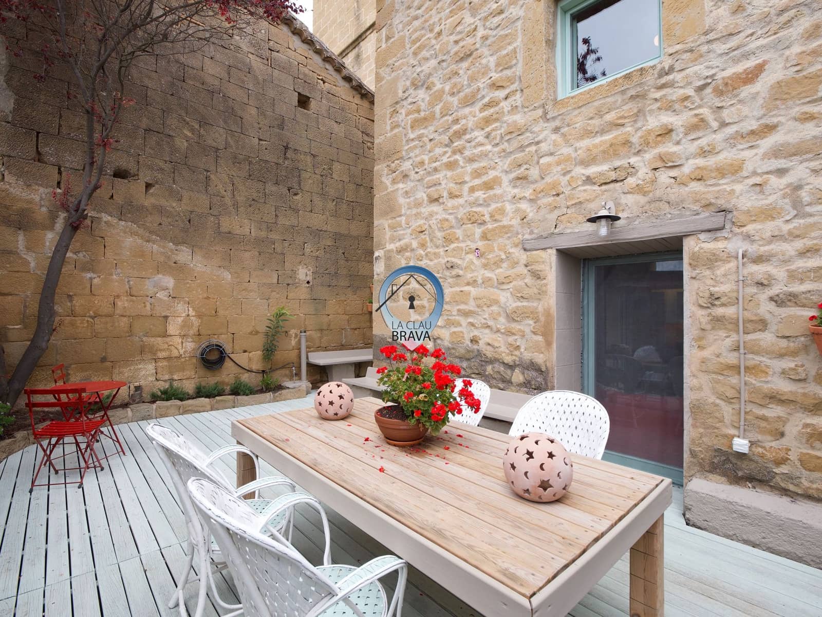 2 bedroom Townhouse for sale in Ardisa with garage - € 299,000 (Ref: 9534140)