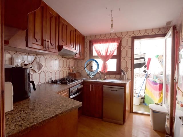 3 soveværelse Lejlighed til salg i Sant Feliu de Guíxols - € 169.000 (Ref: 9534141)