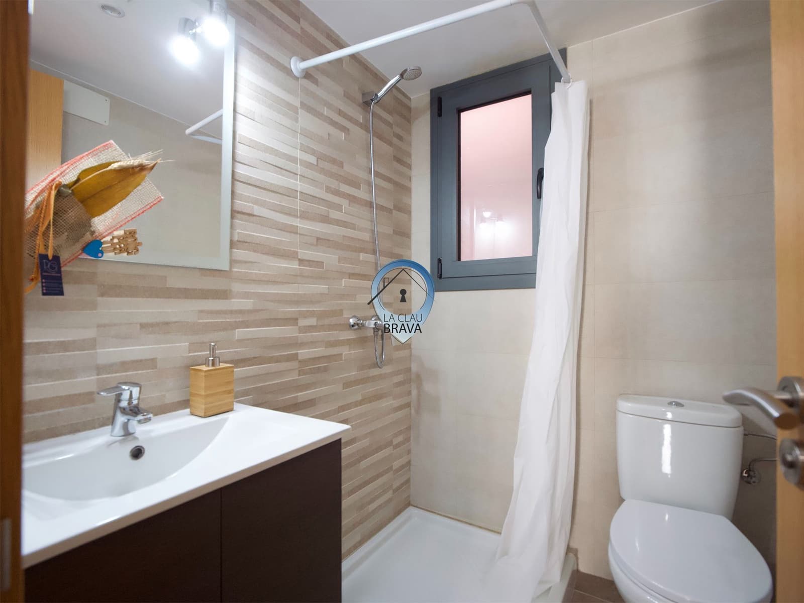 4 sypialnia Dom na sprzedaż w Sant Feliu de Guixols z garażem - 295 000 € (Ref: 9534145)