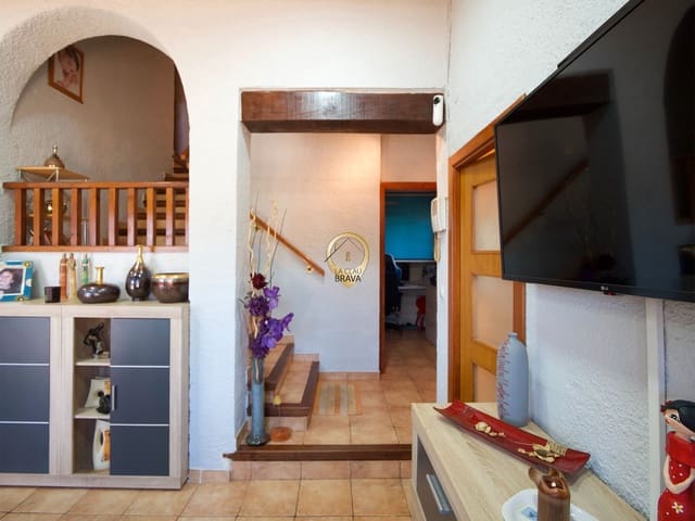 3 soveværelse Villa til salg i Calonge i Sant Antoni med swimmingpool garage - € 389.000 (Ref: 9534147)