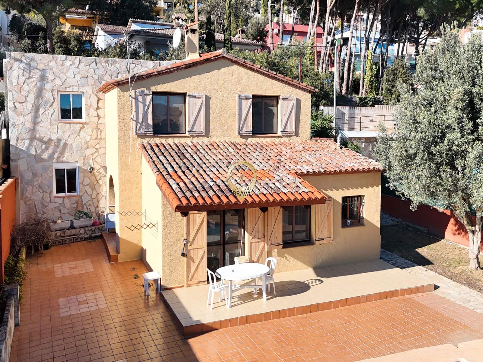 3 soveværelse Villa til salg i Calonge i Sant Antoni med swimmingpool garage - € 389.000 (Ref: 9534147)
