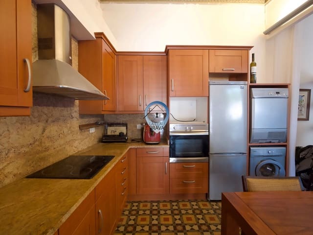 Piso de 3 habitaciones en Sant Feliu de Guíxols en venta - 459.000 € (Ref: 9534150)