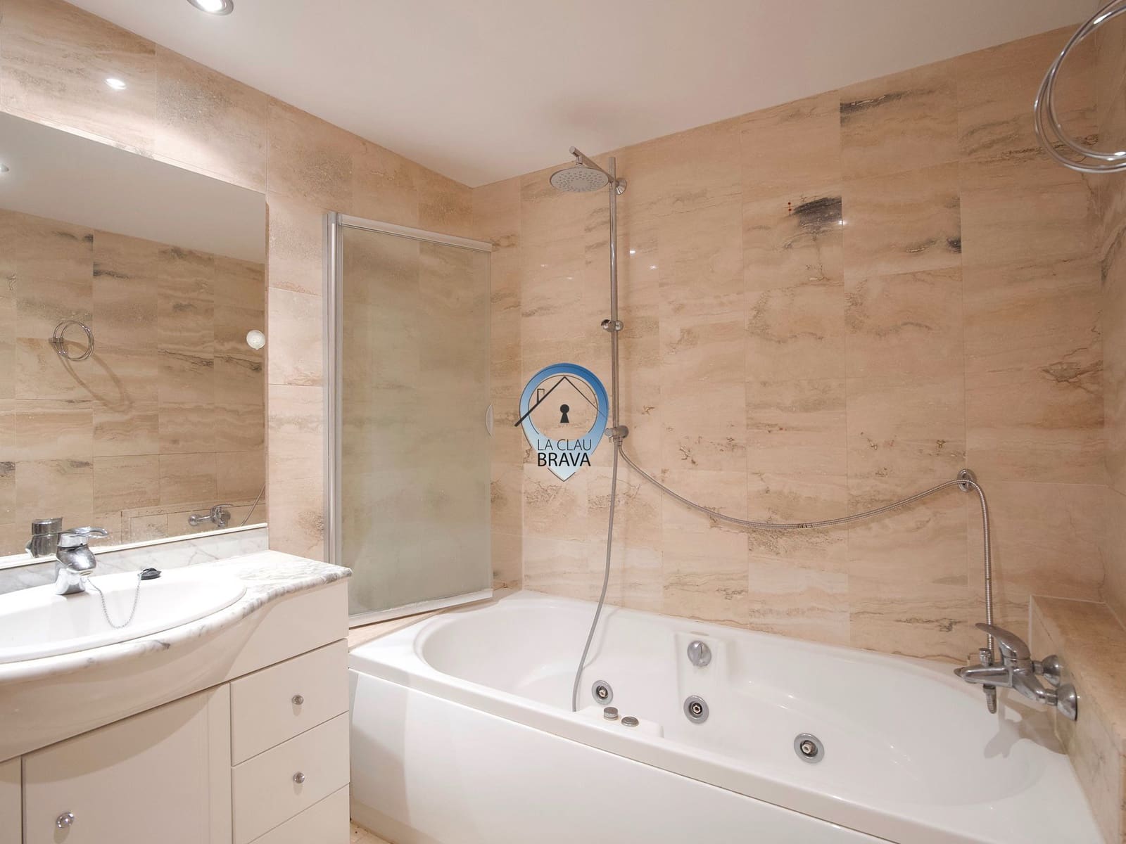 Piso de 3 habitaciones en Sant Feliu de Guíxols en venta - 459.000 € (Ref: 9534150)