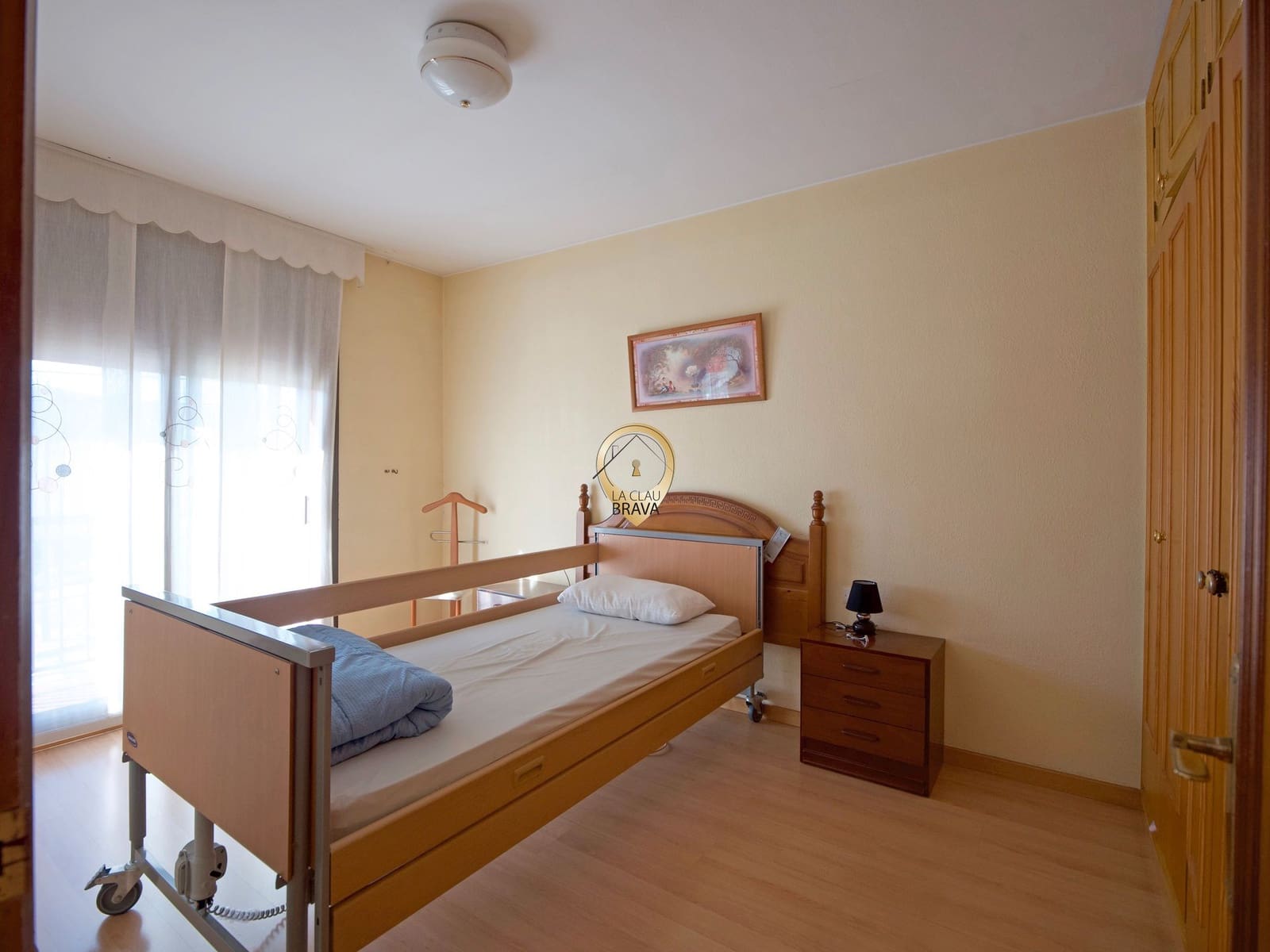 6 bedroom Commercial for sale in Sant Feliu de Guixols - € 745,000 (Ref: 9536423)