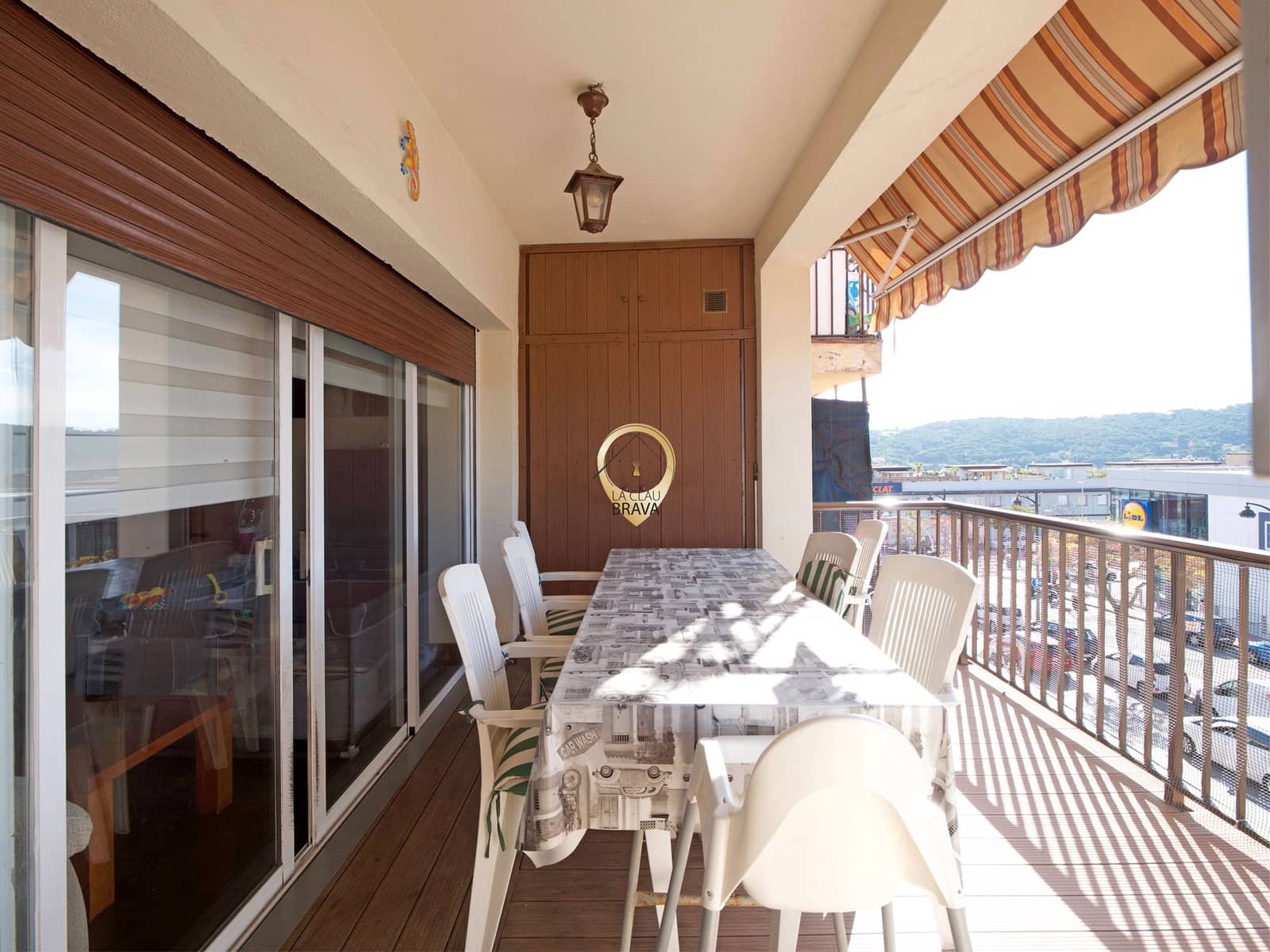 6 bedroom Commercial for sale in Sant Feliu de Guixols - € 745,000 (Ref: 9536423)