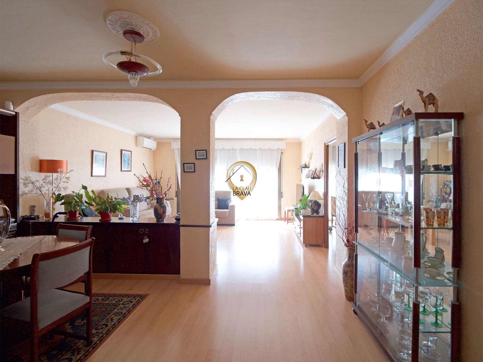 6 bedroom Commercial for sale in Sant Feliu de Guixols - € 745,000 (Ref: 9536423)