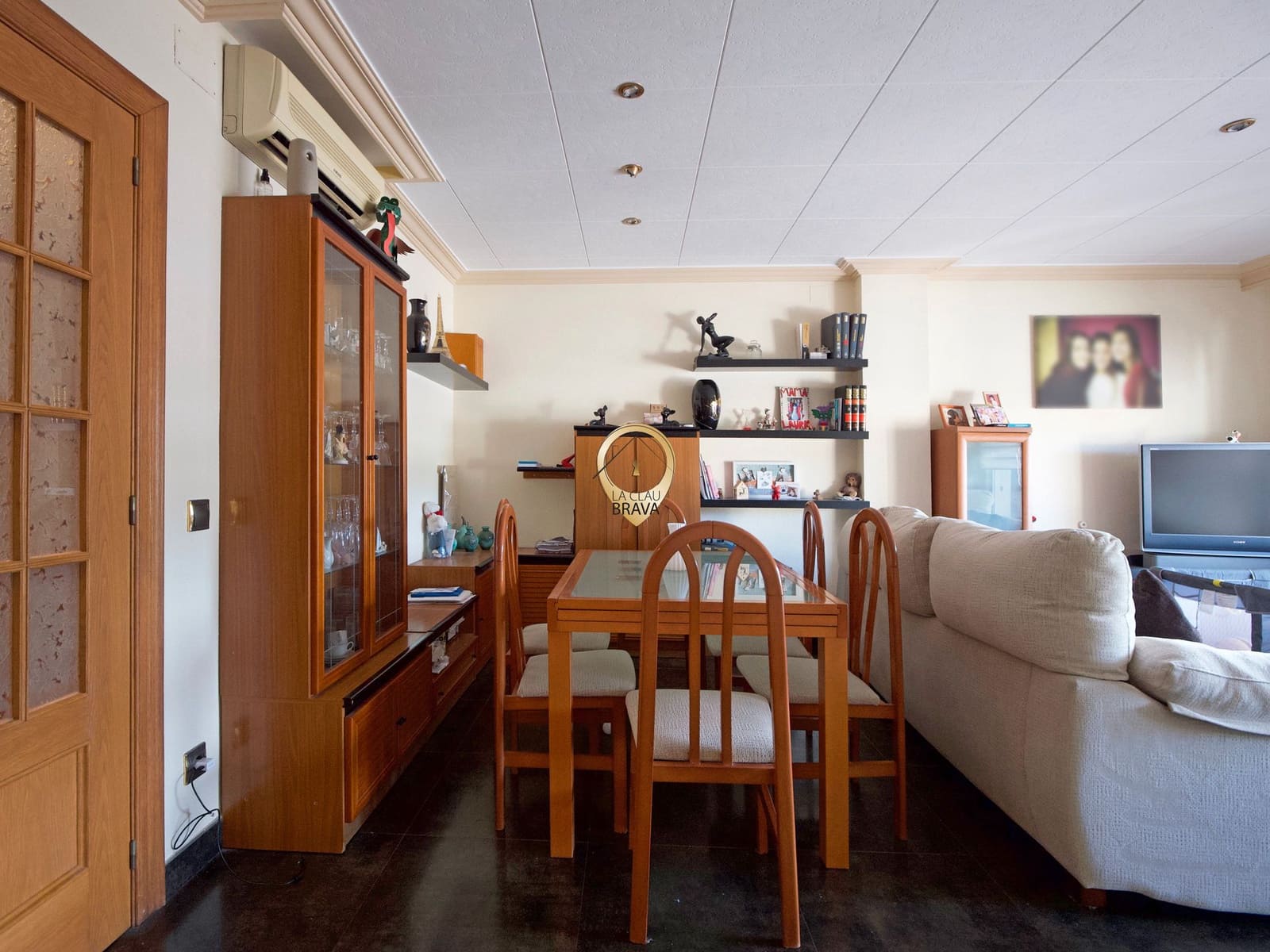 6 bedroom Commercial for sale in Sant Feliu de Guixols - € 745,000 (Ref: 9536423)