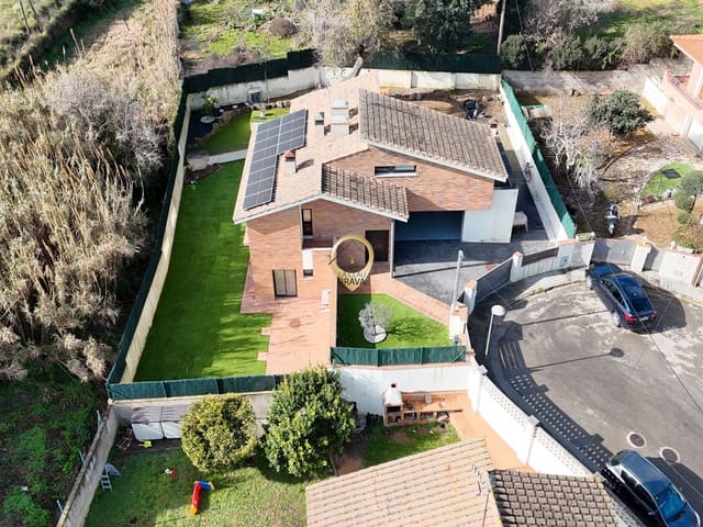 4 soveværelse Villa til salg i Sant Feliu de Guíxols med garage - € 720.000 (Ref: 9588513)