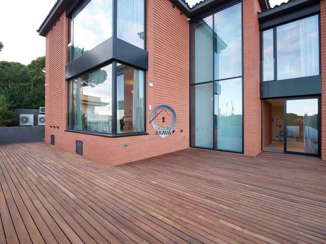 5 soveværelse Villa til salg i Sant Feliu de Guíxols med swimmingpool garage - € 2.100.000 (Ref: 9588514)