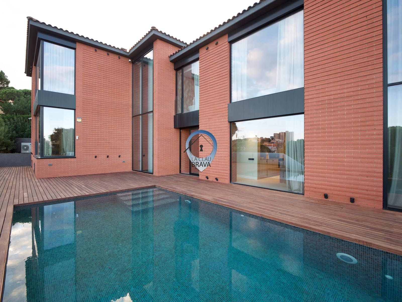 5 soveværelse Villa til salg i Sant Feliu de Guixols med swimmingpool garage - € 2.100.000 (Ref: 9588514)