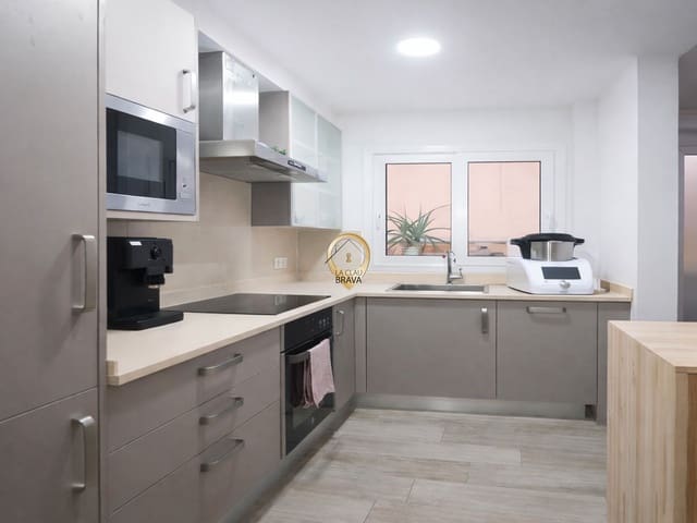 3 sypialnia Mieszkanie na sprzedaż w Sant Feliu de Guíxols - 207 000 € (Ref: 9626441)