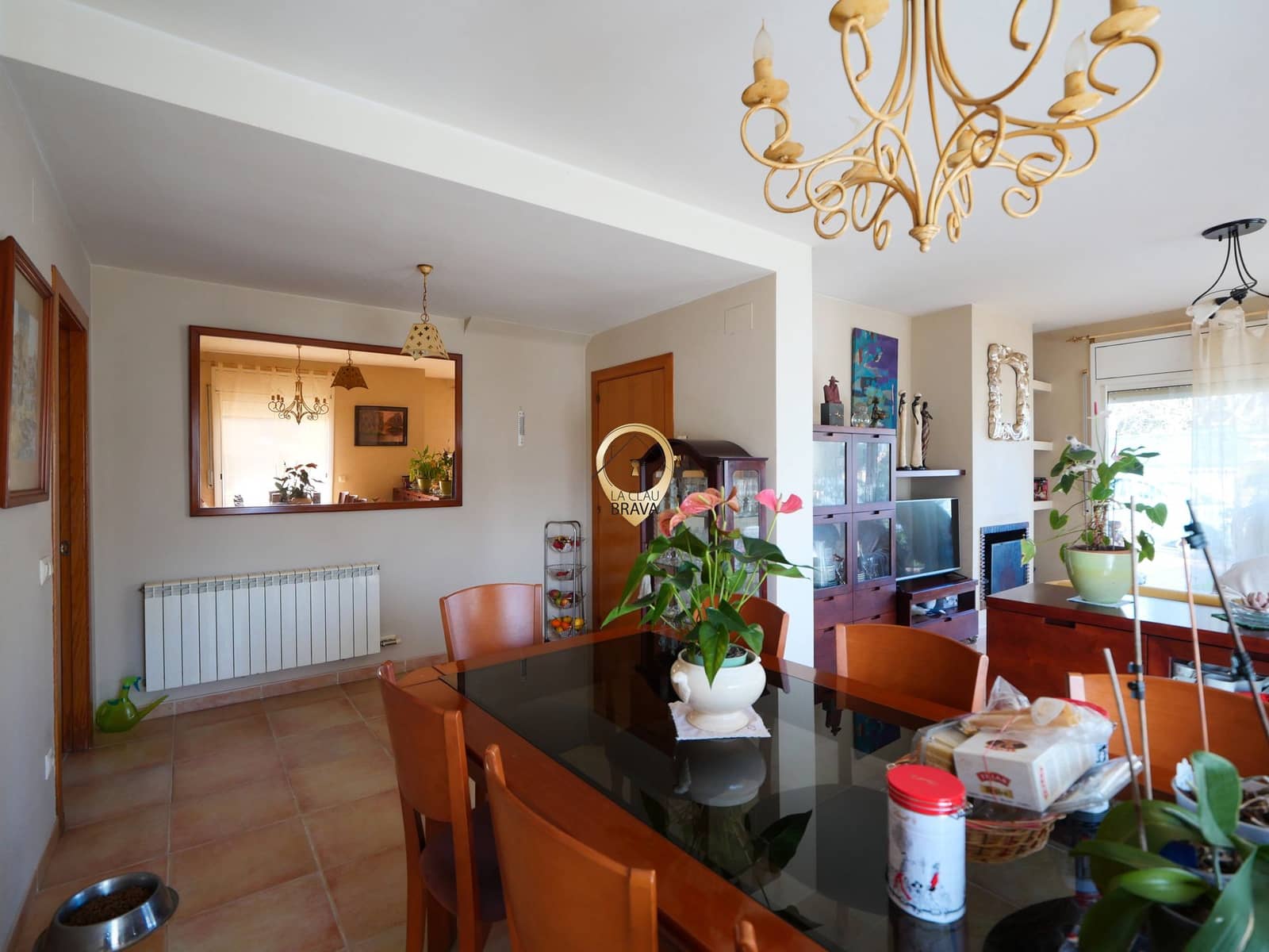 5 Zimmer Villa zu verkaufen in Santa Cristina d'Aro mit Garage - 550.000 € (Ref: 9628236)