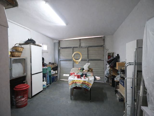 5 Zimmer Villa zu verkaufen in Santa Cristina d'Aro mit Garage - 550.000 € (Ref: 9628236)