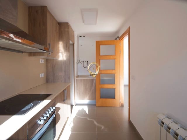 4 makuuhuone Asunto myytävänä paikassa Sant Feliu de Guíxols mukana 
autotalli - 350 000 € (Ref: 9629208)