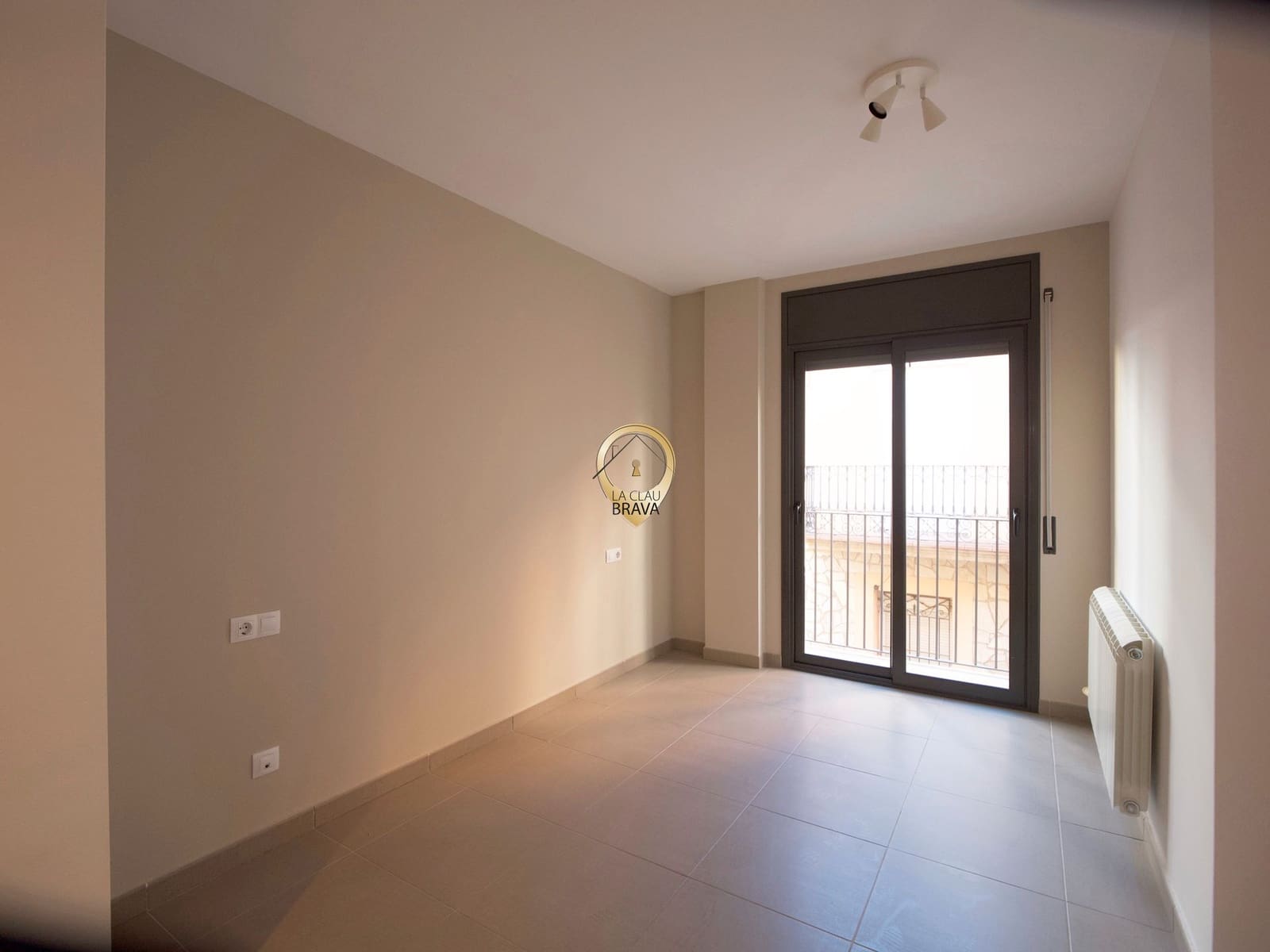 4 makuuhuone Asunto myytävänä paikassa Sant Feliu de Guixols mukana 
autotalli - 350 000 € (Ref: 9629208)