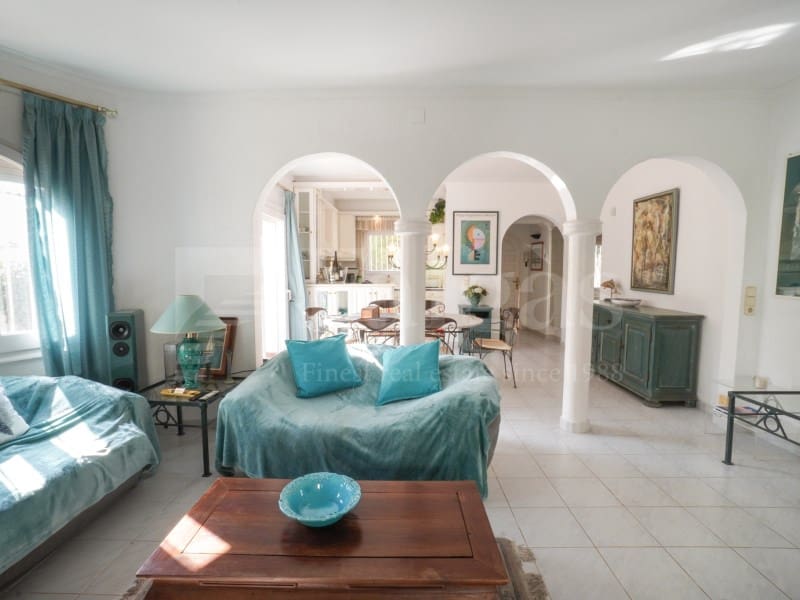 3 slaapkamer Villa te koop in Empuriabrava met zwembad garage - € 1.060.000 (Ref: 10015243)