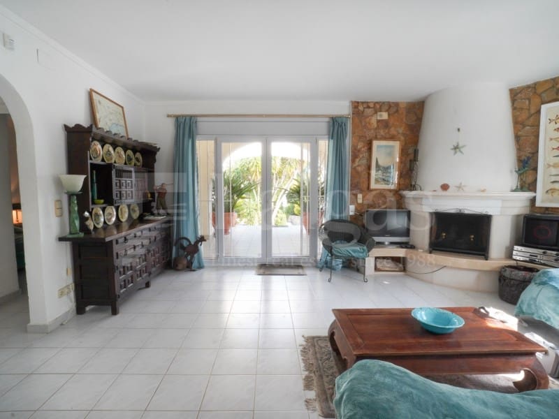 3 slaapkamer Villa te koop in Empuriabrava met zwembad garage - € 1.060.000 (Ref: 10015243)