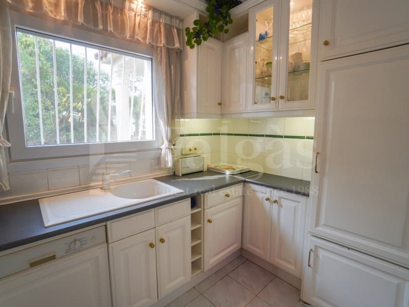 3 slaapkamer Villa te koop in Empuriabrava met zwembad garage - € 1.060.000 (Ref: 10015243)