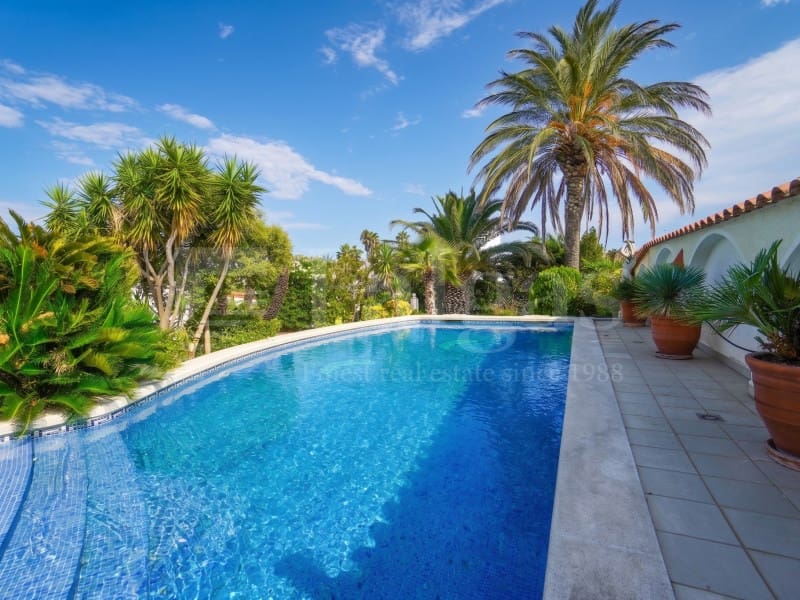 3 slaapkamer Villa te koop in Empuriabrava met zwembad garage - € 1.060.000 (Ref: 10015243)