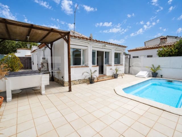 3 Zimmer Villa zu verkaufen in Empuriabrava, Castelló d'Empúries mit Pool Garage - 395.000 € (Ref: 10017244)