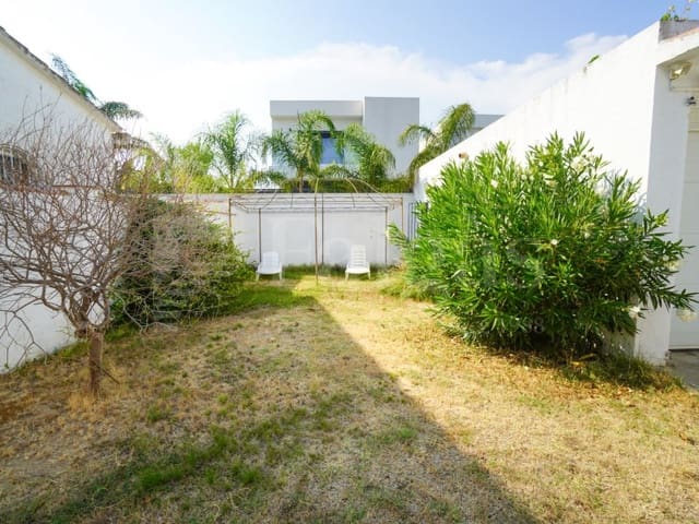 3 makuuhuone Huvila myytävänä paikassa Empuriabrava, Castelló d'Empúries mukana 
autotalli - 550 000 € (Ref: 10026980)