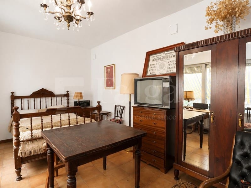 Casa de 4 habitaciones en Figueres en venta - 350.000 € (Ref: 10035069)