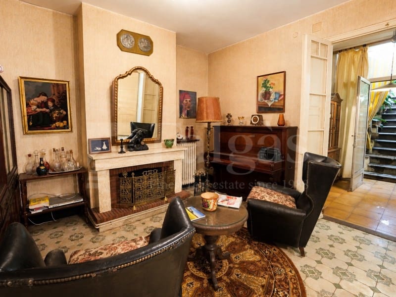 Casa de 4 habitaciones en Figueres en venta - 350.000 € (Ref: 10035069)