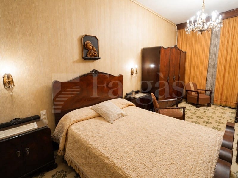 Casa de 4 habitaciones en Figueres en venta - 350.000 € (Ref: 10035069)