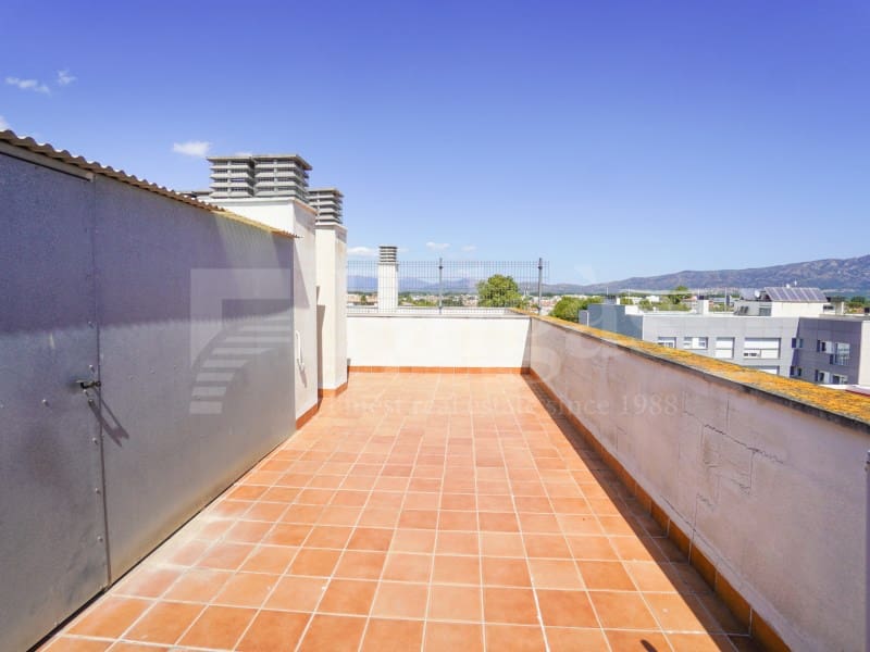 2 chambre Appartement à vendre à Empuriabrava avec piscine garage - 225 000 € (Ref: 10040744)