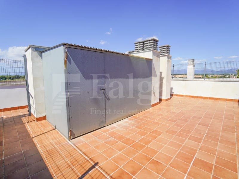2 chambre Appartement à vendre à Empuriabrava avec piscine garage - 225 000 € (Ref: 10040744)