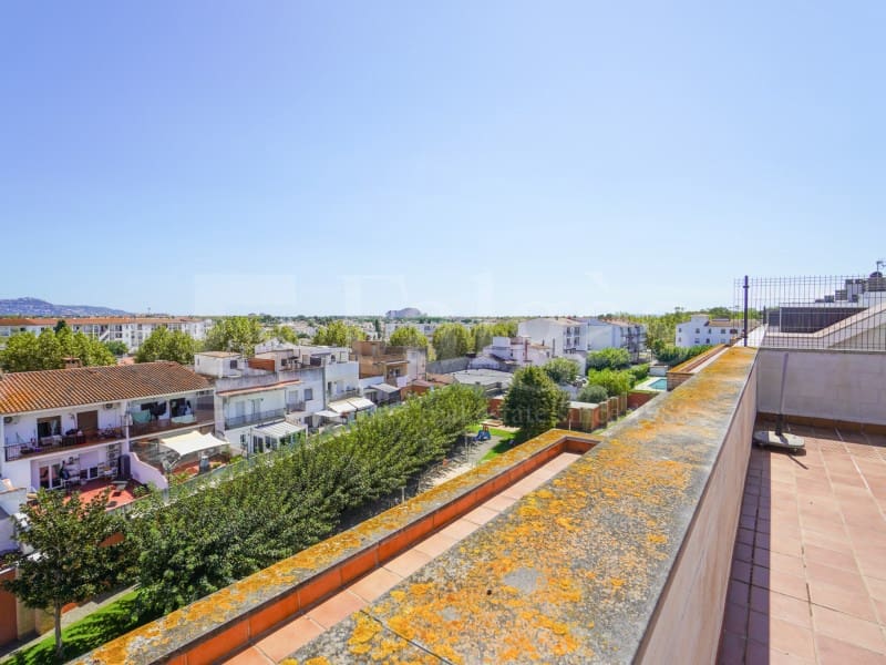 2 chambre Appartement à vendre à Empuriabrava avec piscine garage - 225 000 € (Ref: 10040744)