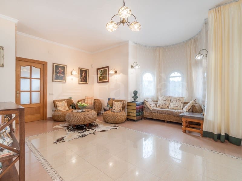 4 quarto Moradia para venda em Empuriabrava com piscina garagem - 1 995 000 € (Ref: 10050025)