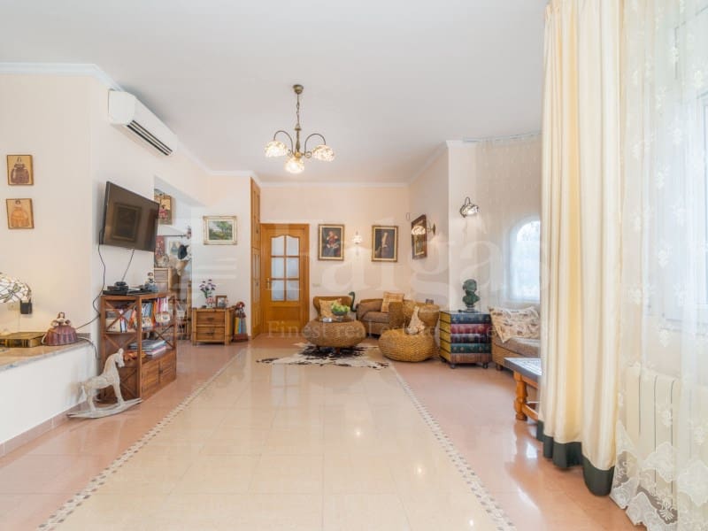 4 quarto Moradia para venda em Empuriabrava com piscina garagem - 1 995 000 € (Ref: 10050025)