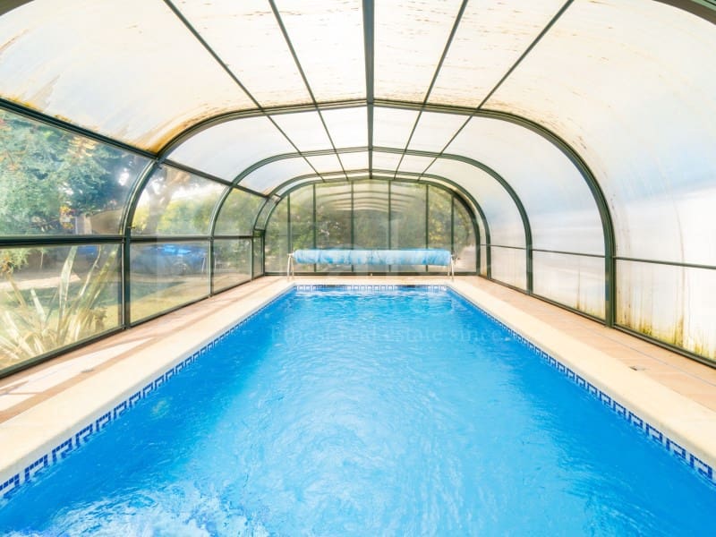 4 quarto Moradia para venda em Empuriabrava com piscina garagem - 1 995 000 € (Ref: 10050025)