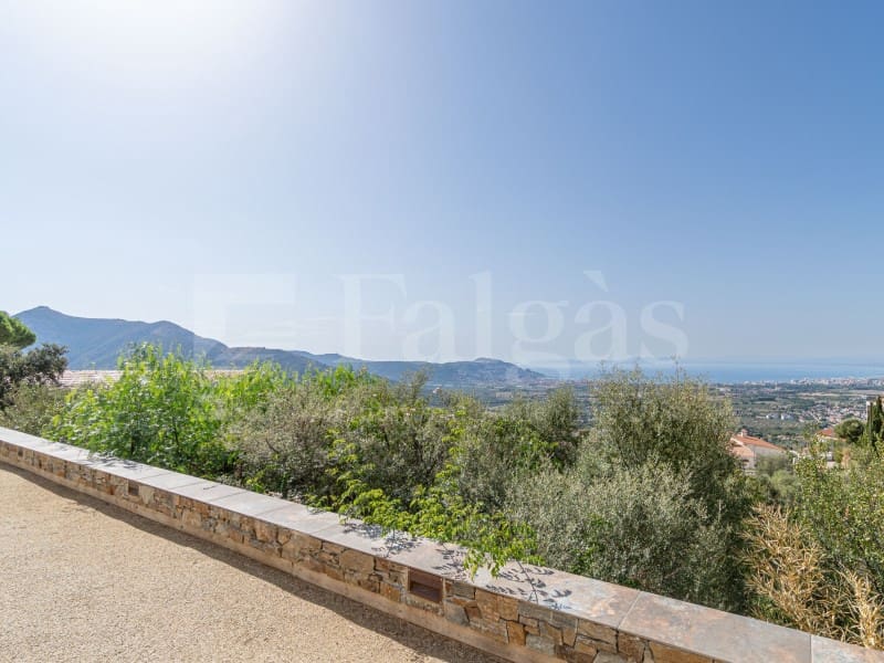 4 chambre Villa/Maison à vendre à Roses avec piscine garage - 880 000 € (Ref: 10075478)