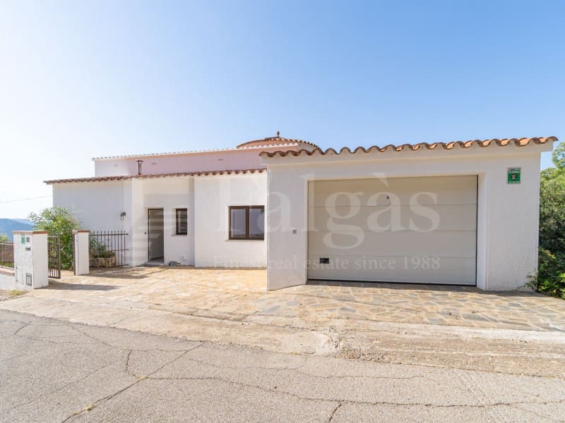 4 chambre Villa/Maison à vendre à Roses avec piscine garage - 880 000 € (Ref: 10075478)