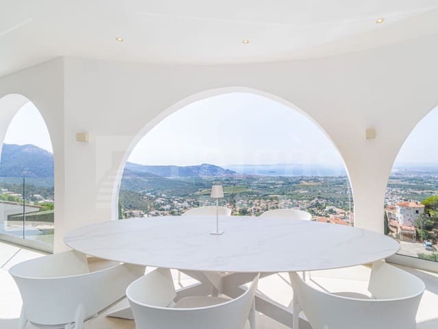 4 chambre Villa/Maison à vendre à Roses avec piscine garage - 880 000 € (Ref: 10075478)