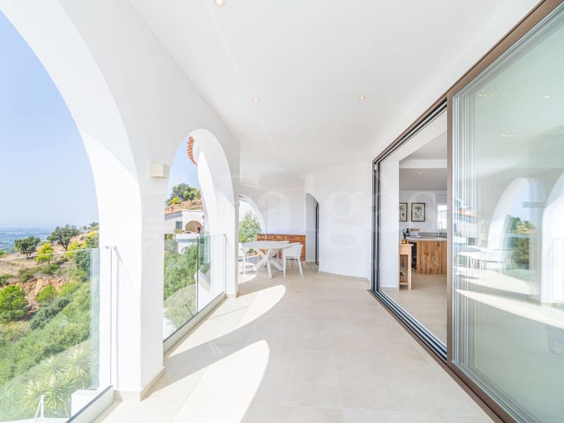 4 chambre Villa/Maison à vendre à Roses avec piscine garage - 880 000 € (Ref: 10075478)