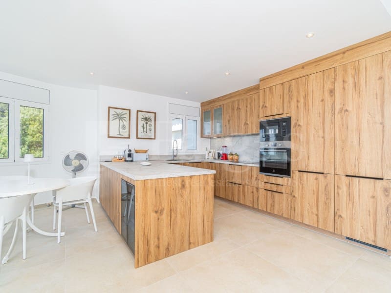 4 chambre Villa/Maison à vendre à Roses avec piscine garage - 880 000 € (Ref: 10075478)