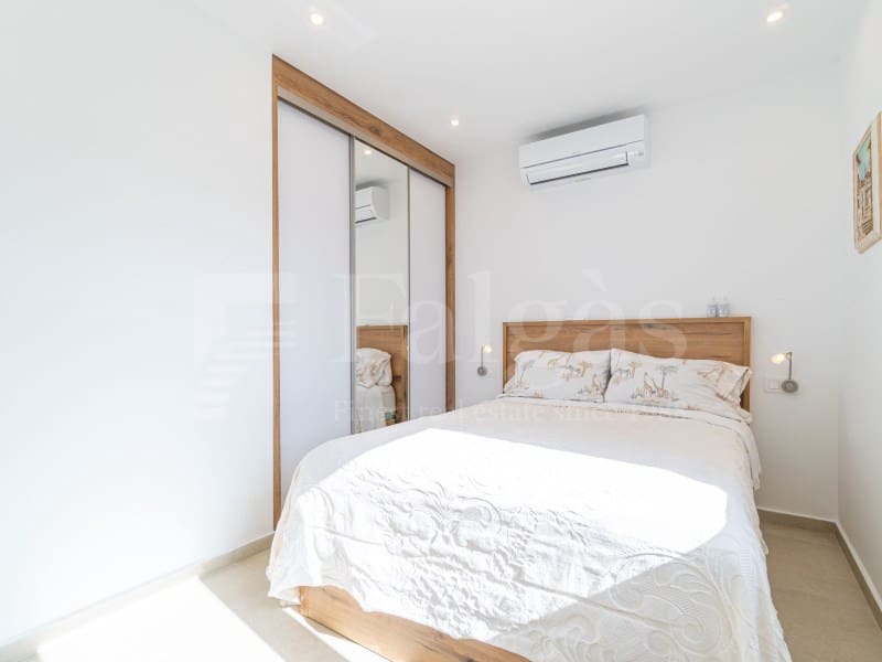 4 chambre Villa/Maison à vendre à Roses avec piscine garage - 880 000 € (Ref: 10075478)