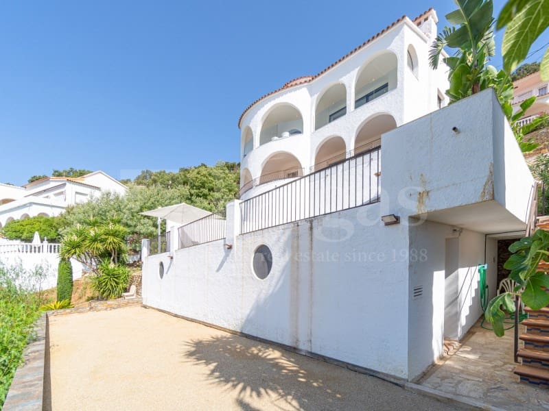 4 chambre Villa/Maison à vendre à Roses avec piscine garage - 880 000 € (Ref: 10075478)