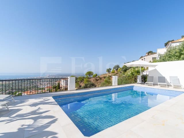 4 chambre Villa/Maison à vendre à Roses avec piscine garage - 880 000 € (Ref: 10075478)
