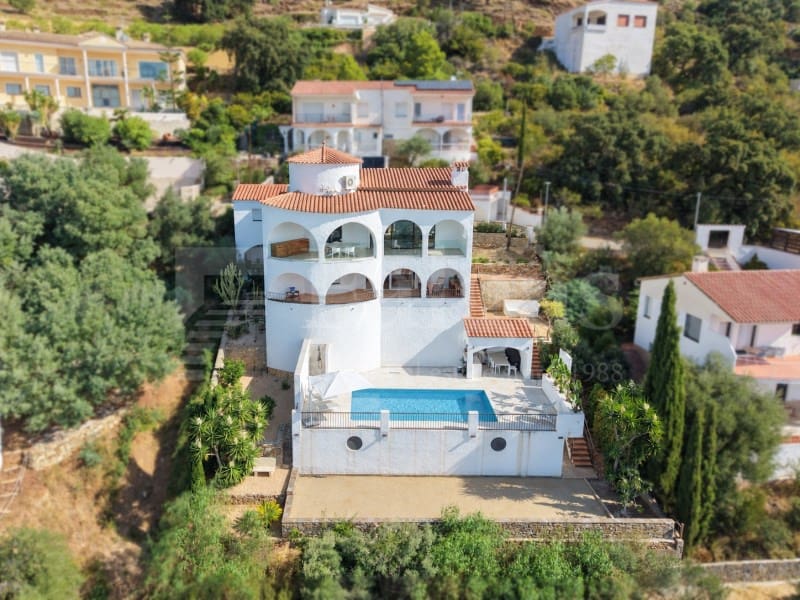 4 chambre Villa/Maison à vendre à Roses avec piscine garage - 880 000 € (Ref: 10075478)