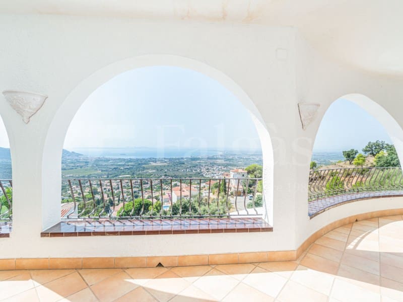4 chambre Villa/Maison à vendre à Roses avec piscine garage - 880 000 € (Ref: 10075478)